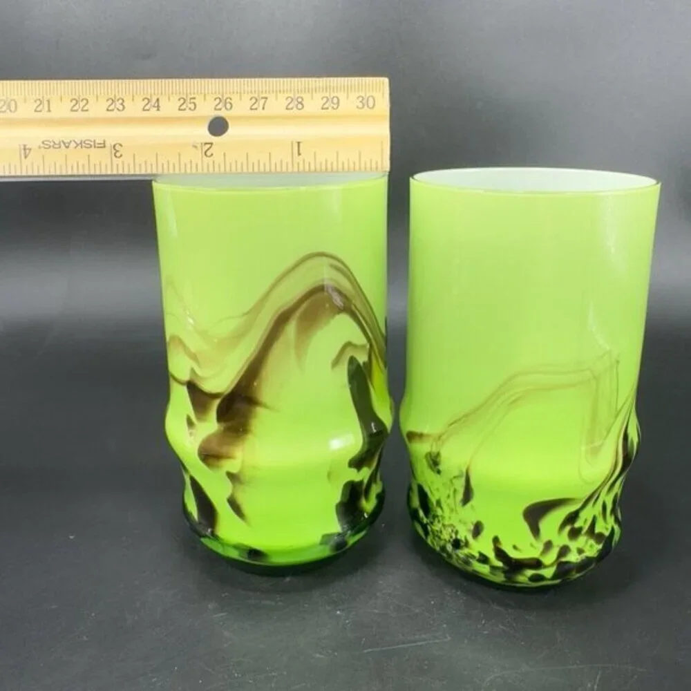Vintage Bohemian Tumbler Glasses Set 2 Cases Green Black Swirls Glasses Cups VTG